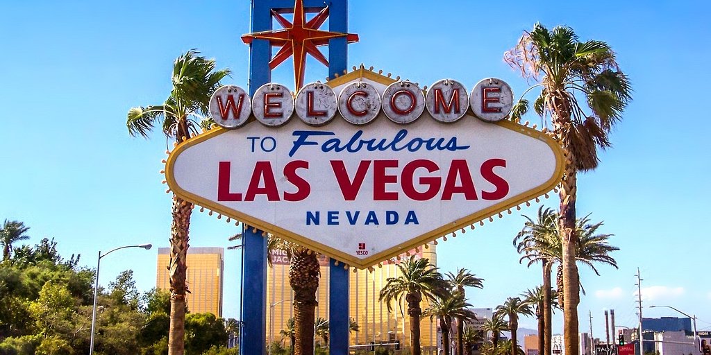 4 Days Las Vegas Itinerary by Amber Vaughan